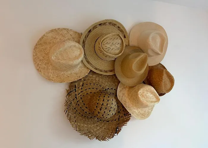 Gj Escapes-le Riva-duplex Idealement Situe